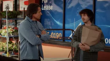 Toile Faherty Sunwashed portée par Jack Sheridan (Martin Henderson) telle que vue dans Virgin River (S07E07)