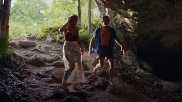 Birkenstock Unisex Birkenstock Arizona llevado por Melinda Monroe (Alexandra Breckenridge) tal como se ve en Virgin River (S07E09)
