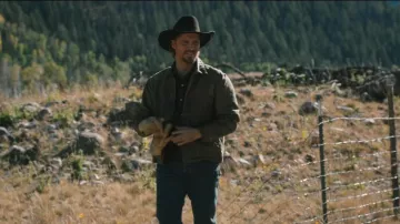 Wrangler Men's Loose Straight Jean worn by Kayce Dutton (Luke Grimes) as seen in Marshals (S01E03)