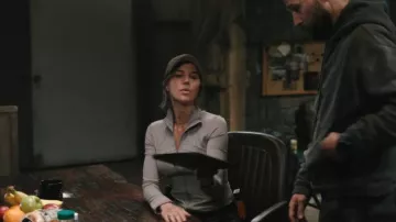 Lululemon Define Cropped Jacket worn by Belle Skinner (Arielle Kebbel) as seen in Marshals (S01E03)