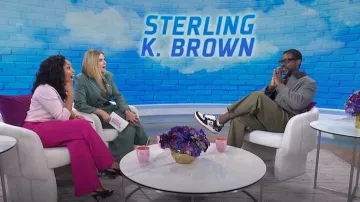 Nike Air Force 1 Low Retro llevado por Sterling K. Brown tal como se ve en Today with Jenna & Sheinelle el 23 de marzo de 2026