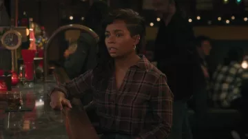 Paige Davlyn Chemise à carreaux portée par Simone Griffith (Alexis Floyd) telle que vue dans Grey’s Anatomy (S22E12)
