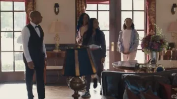 Canada Goose Cascade Mesh Panel Sneakers worn by Kimmie (Taylor Polidore) as seen in Beauty in Black (S02E02)