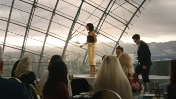Alexandra Pijut Effie Pencil Skirt worn by Eleanor (Kerry Washington) as seen in Imperfect Women (S01E03)