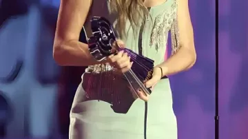 Show Corset worn by Taylor Swift in Taylor Swift Accepts The Pop Album Of The Year Award At The 2026 iHeartRadio Music Awards