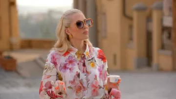Anna Karin Karlsson Lunettes de soleil Red Square portées par Erika Jayne telles que vues dans Les vraies femmes au foyer de Beverly Hills (S15E15)