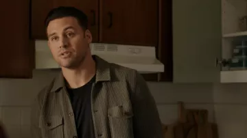 Camisa de punto Rails Wells en frest usada por Eddie Diaz (Ryan Guzman) vista en 9-1-1 (S09E15)