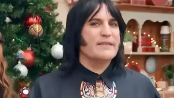 The Great British Baking S9 Noel Fielding Oversized Shirt worn by Self - Presenter (Noel Fielding) in The Great British Bake Off (S08)