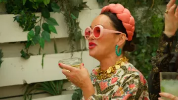 Gafas de sol ovalas Mustang Pink Frame de Acne Studios usadas por Kimi Murdoch vistas en Ladies of London (S04E04)