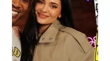 ¿Chaqueta bomber del podcast Kid Cudi de Kylie Jenner en un Pod de Kylie Jenner y Kid Cudi?? ???????? | Estreno de BIG BRO