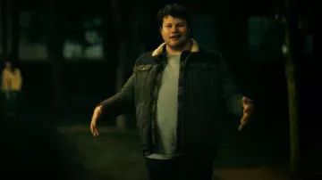 Levi's Midweight Shirt Jacket worn by Tommy Newton (Maximo Salas) as seen in Rooster (S01E04)