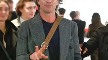 Walton Goggins 45ª edición de la Feria Internacional de Arte Contemporáneo ARCOmadrid 2026 Abrigo