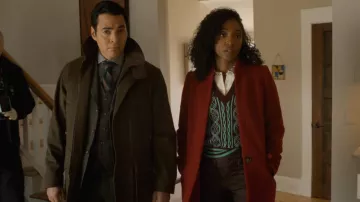 Abrigo de lana Stella McCartney llevado por Faith Mitchell (Iantha Richardson) visto en Will Trent (S04E13)