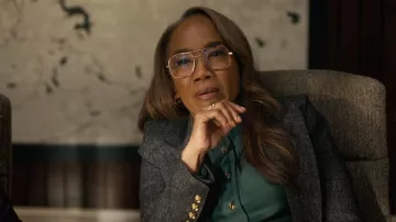 Smythe Crossover Blazer llevado por Amanda Wagner (Sonja Sohn) como se ve en Will Trent (S04E13)