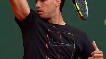 Carlos Alcaraz la camiseta negra Rolex Monte-Carlo Masters