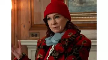Elsbeth Season03 Carrie Preston Fur Coat of Elsbeth Tascioni (Carrie Preston) in Elsbeth