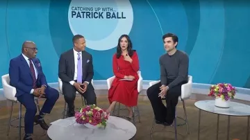 Vestido Midi de manga larga dos por dos cartdigan de Maeve llevado por Emilie Ikeda tal y como se ve en Today, el 7 de abril de 2026