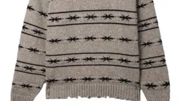 Pull en tricot porté par Rue Bennett (Zendaya) dans Euphoria