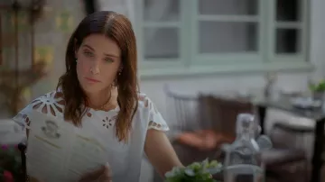 The Great The Super Bloom Eyelet Top worn by Sofi (Cobie Smulders) as seen in Shrinking(S03E11)