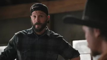 Camisa Filson Lightweight Alaskan Guide usada por Pete Calvin (Logan Marshall-Green) vista en Marshals (S01E05)