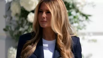 Rollitos de huevos de Pascua Melania Trump 2026 Blazer que lleva Melania Trump en DIRECTO: Donald y Melania Trump presentan el rollo de huevos de Pascua en la Casa Blanca 2026