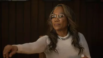 Jersey de lana adornado con cadena de Stella McCartney Falabella llevado por Amanda Wagner (Sonja Sohn) como se ve en Will Trent (S04E14)