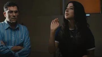 Teoría Camiseta Ringer usada por Morgan (Taylor Ortega) como se ve en Big Mistakes (S01E03)