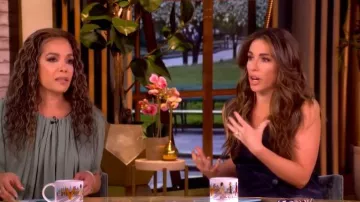 Gilet TWP Tyler porté par Alyssa Farah Griffin tel que vu dans The View le 13 avril 2026