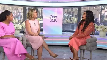 Falda Khaite Winton llevada por Emma Grede vista en Today with Jenna & Sheinelle el 14 de abril de 2026