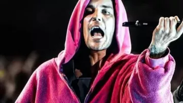 Justin Bieber 2026 Coachella Valley Music And Arts Festival Sweat à capuche de Justin Bieber en Justin Bieber - SPEED DEMON - Live at Coachella 2026