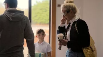 Chanel Classic Flap Bag worn by Paris Fury as seen in At Home with the Furys (S02E09)