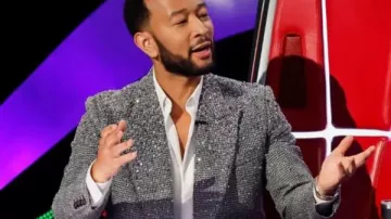 The Voice S29 Final: John Legend Sciin Blazer de John Legend en The Voice