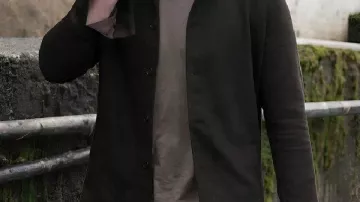 Chaqueta marrón que lleva Colter Shaw (Justin Hartley) en Tracker