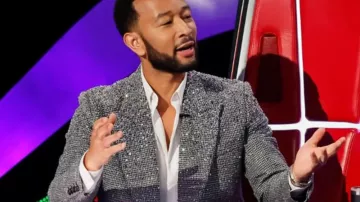 The Voice S29 Final: John Legend Sciin Blazer de John Legend en The Voice