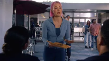 Lululemon Define Chaqueta Nulu que lleva Isabel Bradford (Mircea Monroe) como se ve en The Rookie (S08E13)