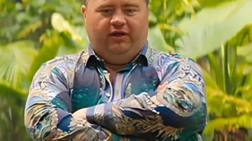 Balls Up Paul Walter Hauser Printed Shirt worn by Elijah (Paul Walter Hauser) as seen in Balls Up