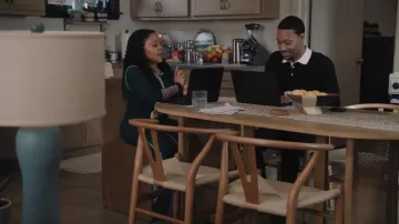 Christopher John Rogers Godet robe maxi polo rayée en laine mérinos côtelées portée par Janine Teagues (Quinta Brunson) telle que vue dans Abbott Elementary (S05E19)
