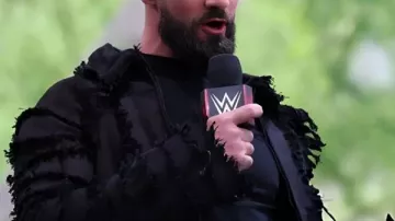 Seth Rollins WrestleMania 42 Inicio del Show de Inicio Chaqueta Negra