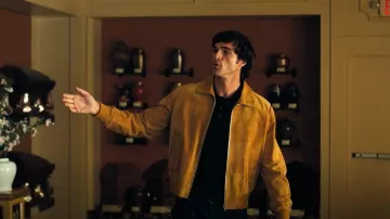 Veste en cuir Sandro Split portée par Nate Jacobs (Jacob Elordi) telle que vue dans Euphoria (S03E02)