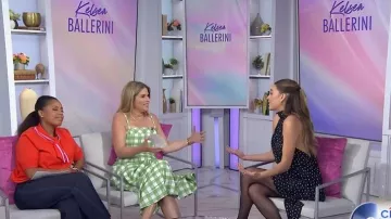 Minifalda de lunares Alexandre Vauthier llevada por Kelsea Ballerini vista en Today with Jenna & Sheinelle el 20 de abril de 2026