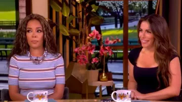 Vestido Midi de algodón elástico Staud Wells Fit & Flare llevado por Alyssa Farah Griffin, visto en The View el 20 de abril de 2026