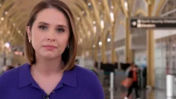 Camisa de punto acanalada Hobbs Fara llevada por Elizabeth Schulze, vista en Good Morning America el 17 de abril de 2026