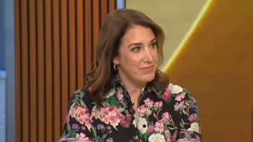 Vestido Charlie de Ted Baker que lleva Sarah Gelman visto en CBS Mornings el 15 de abril de 2026
