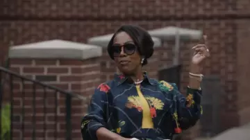 Coniglio Palm Beach Short Classic Silk Button Shirt Courte portée par Barbara Howard (Sheryl Lee Ralph) telle que vue dans Abbott Elementary (S05E22)