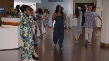 Zara ZW Collection Pinstriped Darted Trousers worn by Ava Coleman (Janelle James) as seen in Abbott Elementary (S05E22)