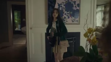 Prada Leather Monochrome Envelope Flap Shoulder Bag worn by Tori Cooper (Isabel Gravitt) as seen in Your Friends & Neighbors(S02E02)