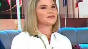 The Today Show Jenna Bush Hager Camisa Blanca Floral (Jenna Bush Hager) en Today Show