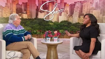 Pull Marni rayé en mélange mohair porté par Sherri Shepherd tel que vu dans Sherri le 21 avril 2026
