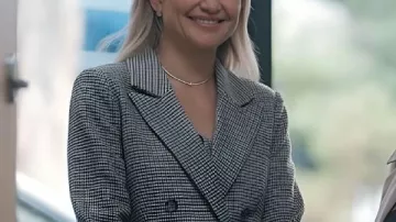 Running Point S2 Kate Hudson Blazer de doble cruzado