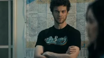 llevado por Hugh 'Hughie' Campbell (Jack Quaid) en The Boys